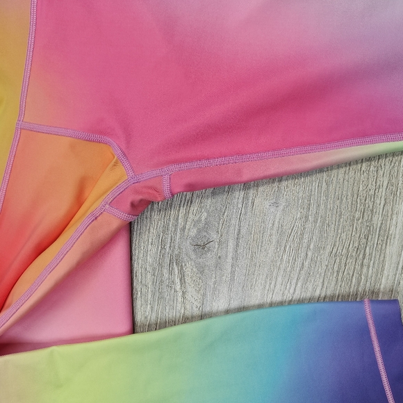 Athleta Rare! Love Proudly 7/8 Tight Rainbow Ombre Gym Run Yoga Size XS - Picture 7 of 11